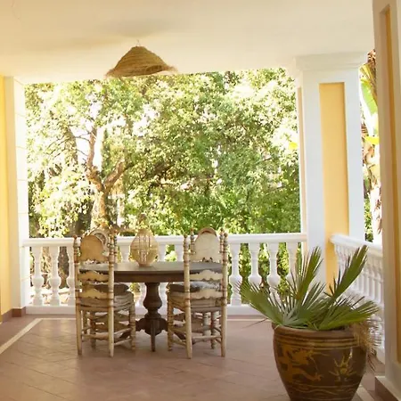 Imperial - Chalet Independiente En *